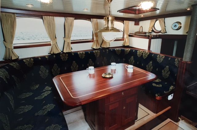stoel en bank restyling bootstoffering stoel en bank restyling stoel en bank restyling bootstoffering stoel en bank restyling